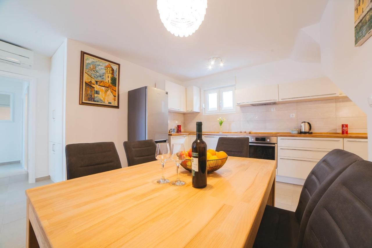 City Center Lux Apartment "Tonci" Omiš Exteriér fotografie